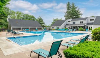 31 Wynwood Dr 31, Cromwell, CT 06416