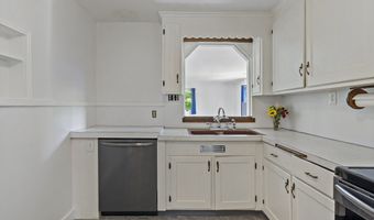 238 Lake St, Bellingham, MA 02019