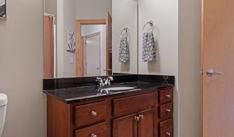 8253 Mayo Dr 103, Madison, WI 53719