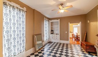 605 Atchison St, Atchison, KS 66002