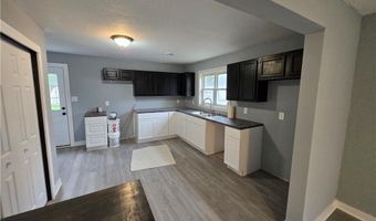 491 W Cross St, Austin, IN 47102