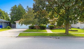 1312 N VIOLA St, Appleton, WI 54911