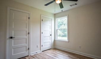 102 Autumwood Cv, Batesville, MS 38606