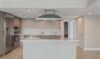 1150 101st St PH 702, Bay Harbor Islands, FL 33154