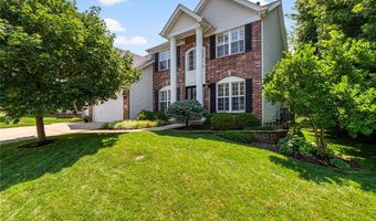 268 Magnolia Trace Dr, Ballwin, MO 63021