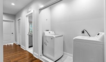 2611 Stella St, Airville, PA 15203