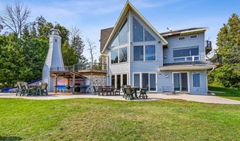 E7379 WASHINGTON Road, Algoma, WI 54201