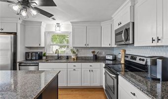 33 Fairhaven Rd, Cumberland, RI 02864
