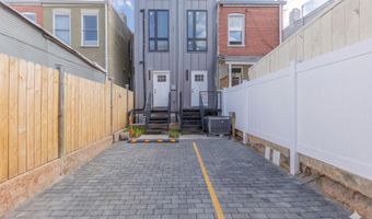 1332 G St SE 1, Washington, DC 20003