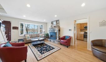 51 Lakeside Dr, Alloway, NJ 07422