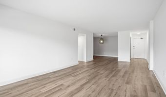 1300 ARMY NAVY Dr 124, Arlington, VA 22202