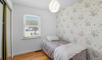 2348 Roland Dr, Arnold, MO 63010