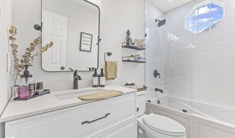 8522 Robin Run Way, Avon, IN 46123