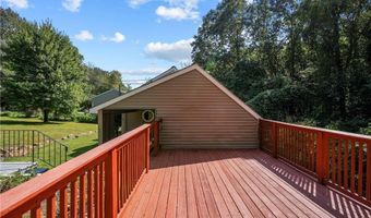 135 Lippitt Ave, Cranston, RI 02921