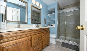 2096 Hidden Hollow Ln, Akron, OH 44313