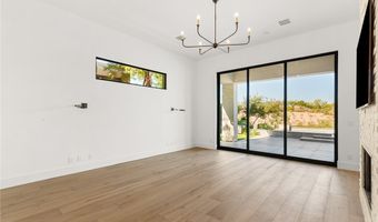 24 Soaring Bird Ct, Las Vegas, NV 89135