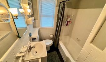 14558 Harrison Ave, Allen Park, MI 48101