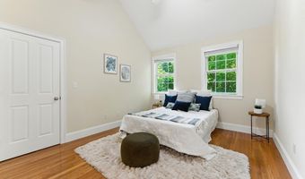 582 Trapelo Rd 582, Belmont, MA 02478
