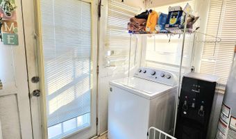 145 W 19TH St, Baxter Springs, KS 66713