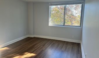 8315 BROOK Ln 2-902, Bethesda, MD 20814