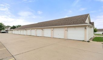 1835 SW White Birch Cir 15, Ankeny, IA 50023