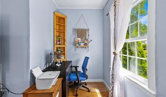 127 Gladstone St, Cranston, RI 02920