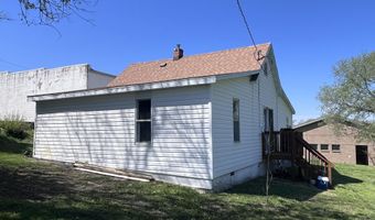 107 N Lister St, Ava, MO 65608