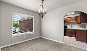 3906 SW Carriageway Ave, Bentonville, AR 72712