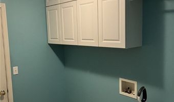 693 Elmwood Pt, Aurora, OH 44202