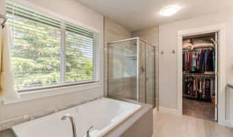 18392 SE MORSE St, Milwaukie, OR 97267