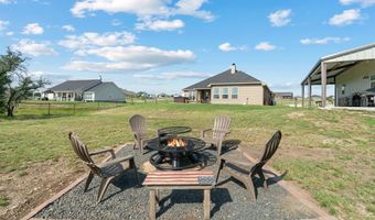 1052 Winecup Ln, Weatherford, TX 76085