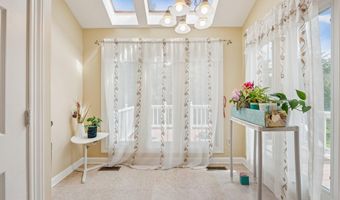 21180 HEDGEROW Ter, Ashburn, VA 20147
