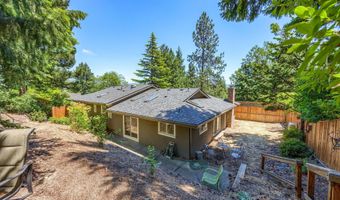 1037 Pinecrest Ter, Ashland, OR 97520