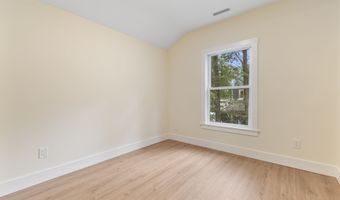 145 Lakeview Dr, Colchester, CT 06415