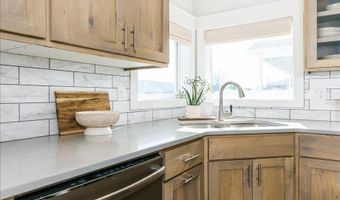 5272 Canterbury St, Chubbuck, ID 83202