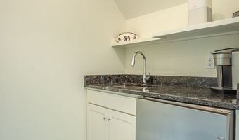 19 11th St, Apalachicola, FL 32320