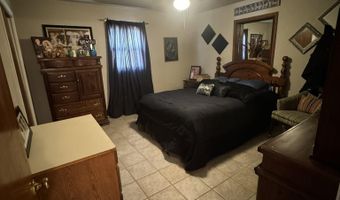 818 E Orchard Ln, Carlsbad, NM 88220