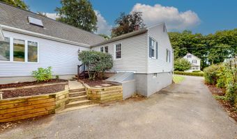 4 Highland Ave, Bethel, CT 06801