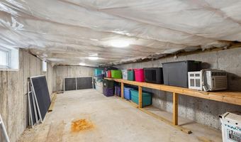 292 Plymouth St, Abington, MA 02351