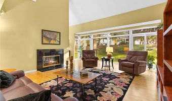 985 Goldenrod Trl, Aurora, OH 44202