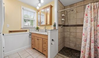 882 Point Judith Rd, Narragansett, RI 02882