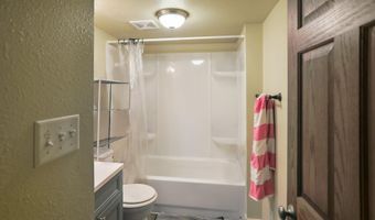 211 N Lincoln St, Aberdeen, SD 57401