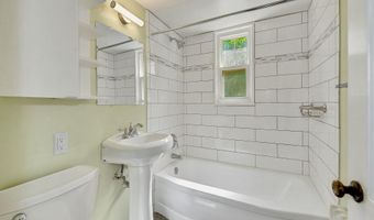 1400 12TH St N 1, Arlington, VA 22209