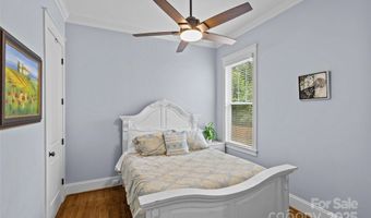 2617 Bay St, Charlotte, NC 28205