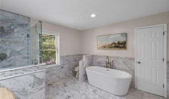4163 Glen Meadow Dr, Peachtree Corners, GA 30092