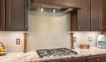 117 MALLARD Dr, Lake Frederick, VA 22630