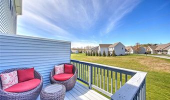 31 Streamview Dr, Cumberland, RI 02864