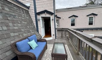 4 Hammond St 5, Newport, RI 02840
