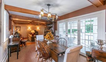 92 Forest Rd, Agawam, MA 01001