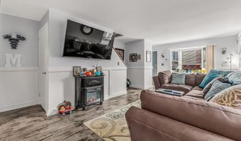 35 Kent Ave, Bridgeport, CT 06610